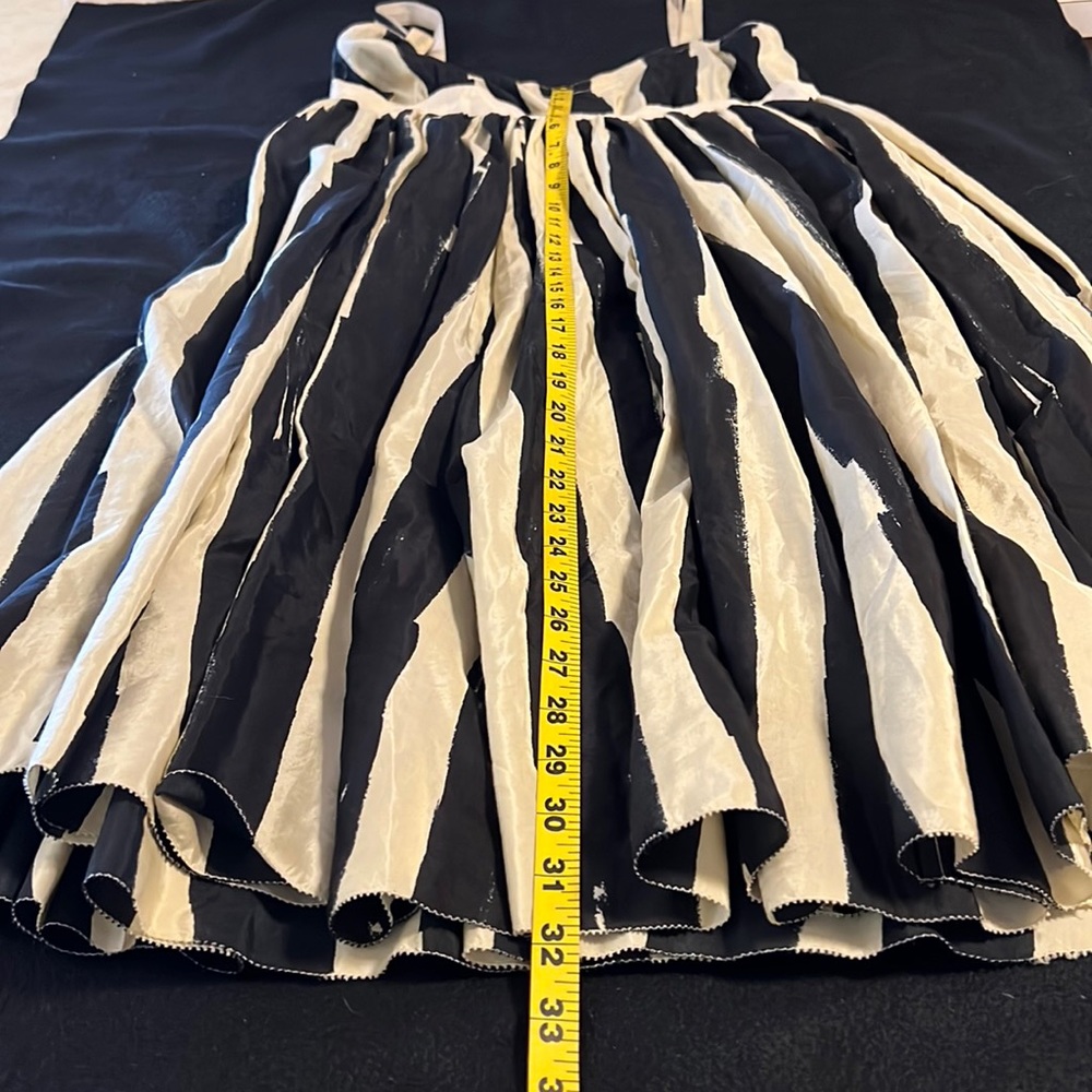 Spaghetti Strap V-neckline Black and Cream Striped Twenty8Twelve Dress Size 8 - Picture 11 of 13